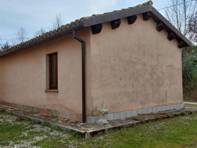 Villa Indipendente in vendita a Marche, Macerata