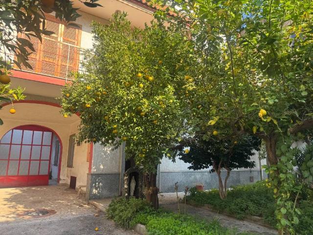 Villa Indipendente in vendita a Tufino, Campania