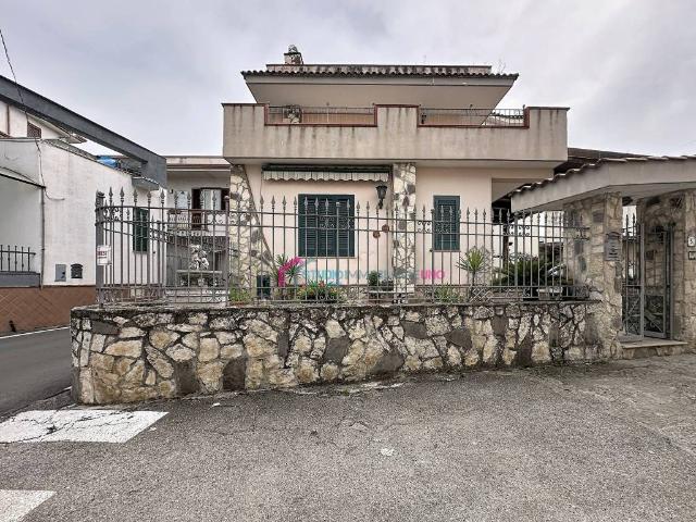 Villa Indipendente in vendita a Camposano, Campania