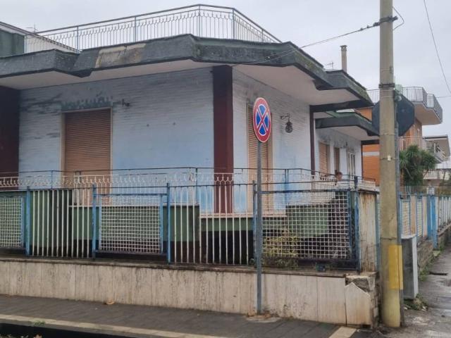 Villa Indipendente in vendita a Camposano, Campania