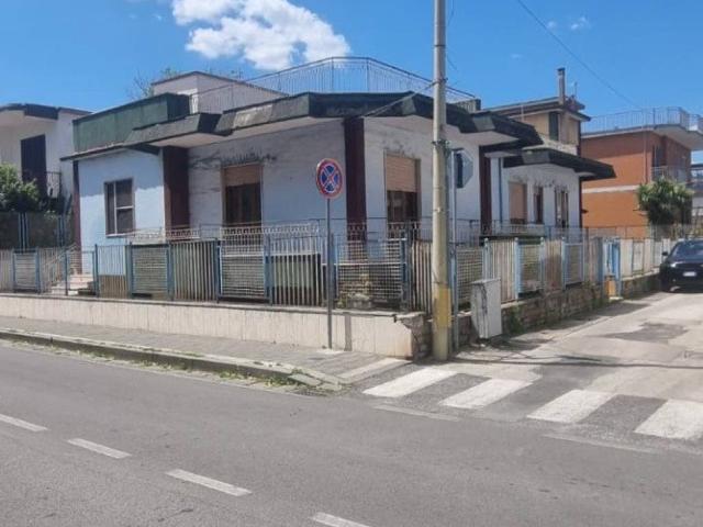 Villa Indipendente in vendita a Camposano, Campania