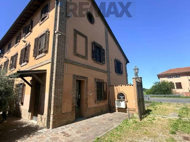 Villa Indipendente in vendita a Albaredo Arnaboldi, Lombardia