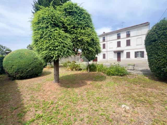 Villa Indipendente in vendita a Campospinoso, Lombardia