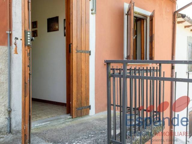 Villa Indipendente in vendita a Unione dell'Alto Reno, Camugnano