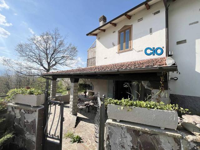 Villa Indipendente in vendita a Unione dell'Alto Reno, Camugnano