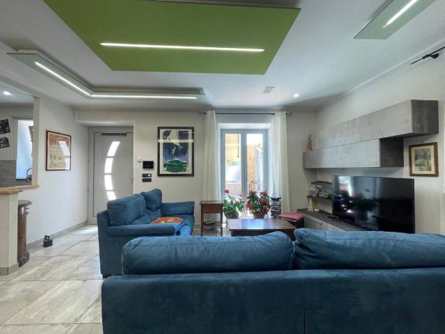 Villa Indipendente in vendita a Piemonte, Cuneo