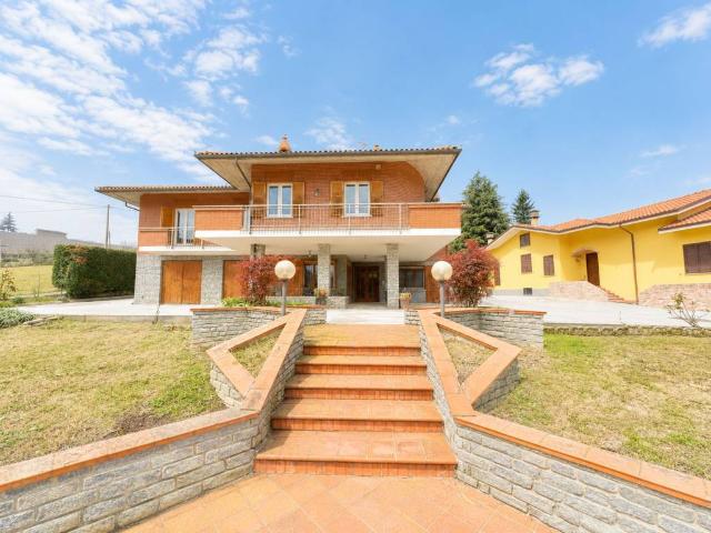 Villa Indipendente in vendita a Piemonte, Cuneo