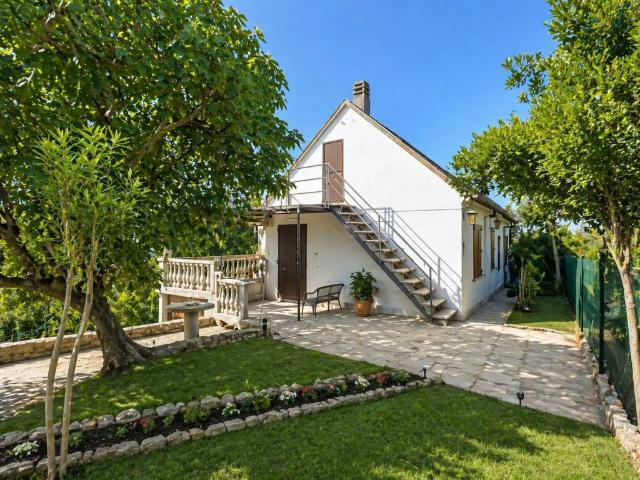 Villa Indipendente in vendita a Madonna di Loreto, Piemonte