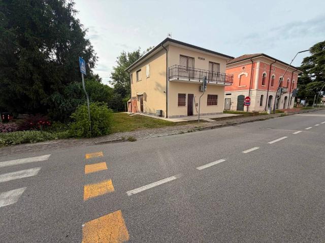 Villa Indipendente in vendita a Canaro, Rovigo