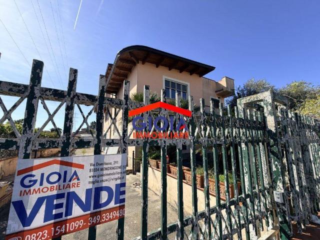 Villa Indipendente in vendita a Cancello Ed Arnone, Campania