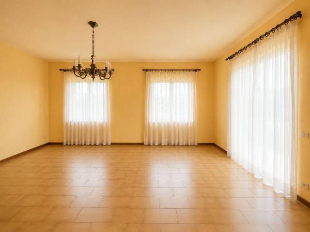 Villa Indipendente in vendita a Piemonte, Biella