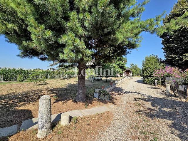 Villa Indipendente in vendita a Candia Lomellina, Lombardia