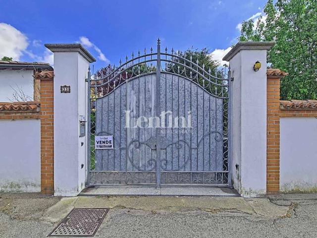 Villa Indipendente in vendita a Candia Lomellina, Lombardia