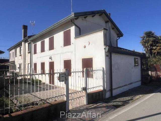 Villa Indipendente in vendita a Candiana, Veneto