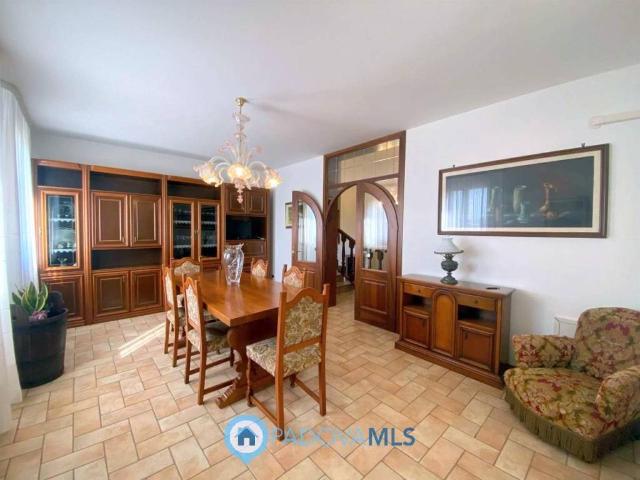 Villa Indipendente in vendita a Cuccato, Candiana