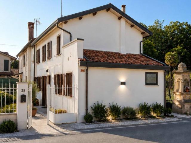 Villa Indipendente in vendita a Candiana, Veneto