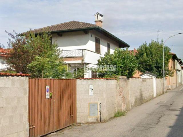 Villa Indipendente in vendita a Santa Colomba, Canegrate