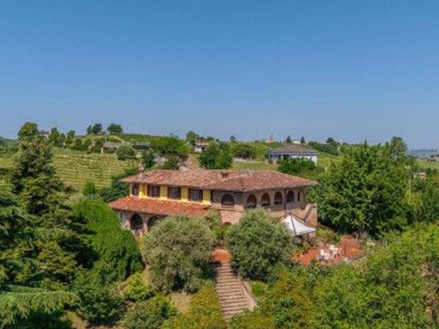Villa Indipendente in vendita a Piemonte, Asti