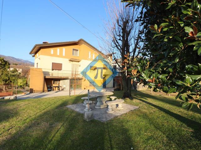 Villa Indipendente in vendita a Caneva, Friuli-Venezia Giulia