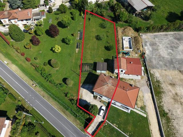 Villa Indipendente in vendita a Caneva, Friuli-Venezia Giulia