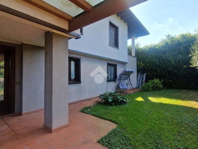 Villa Indipendente in vendita a Caneva, Friuli-Venezia Giulia