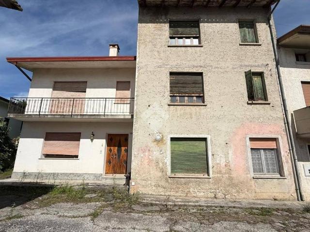Villa Indipendente in vendita a Caneva, Friuli-Venezia Giulia