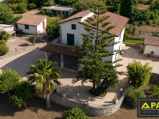 Villa Indipendente in vendita a Canicattì E Borgalino, Sicilia