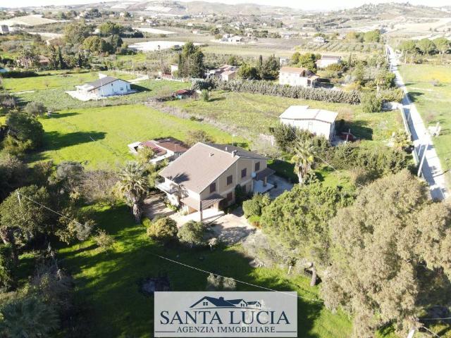 Villa Indipendente in vendita a Badia, Canicattì E Borgalino