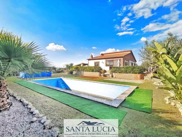 Villa Indipendente in vendita a Canicattì E Borgalino, Sicilia