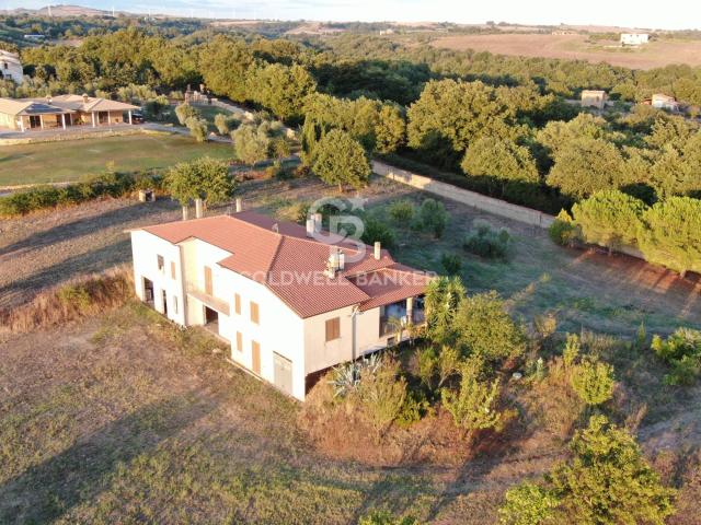 Villa Indipendente in vendita a Canino, Lazio
