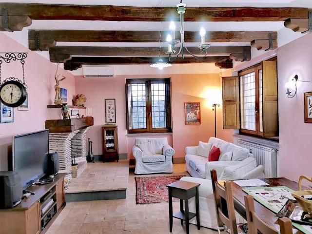 Villa Indipendente in vendita a Canino, Lazio
