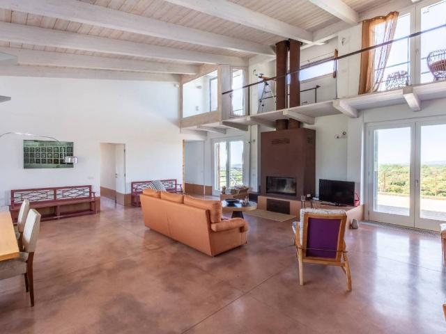Villa Indipendente in vendita a Canino, Lazio