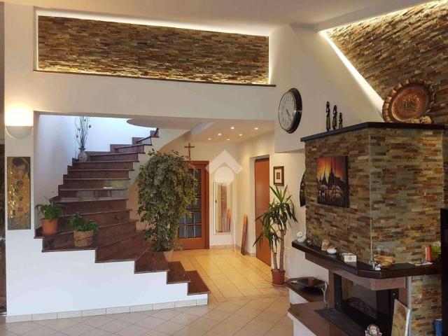 Villa Indipendente in vendita a Cannara, Umbria