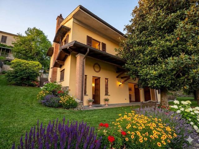 Villa Indipendente in vendita a Canneto Pavese, Lombardia