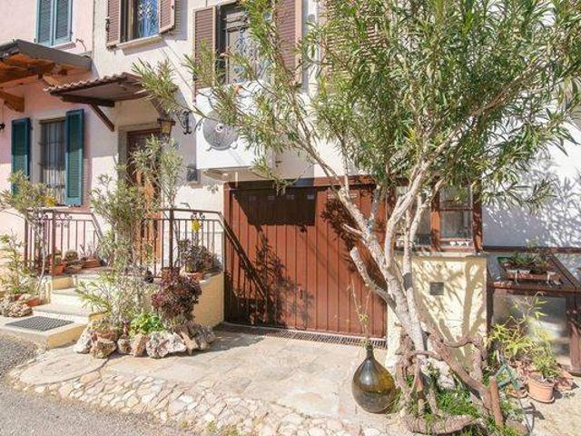 Villa Indipendente in vendita a Canneto Pavese, Lombardia