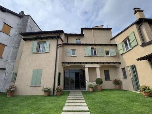 Villa Indipendente in vendita a Canneto Pavese, Lombardia