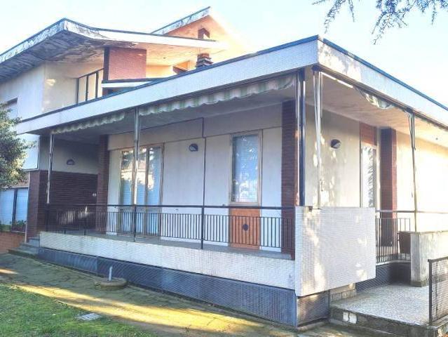 Villa Indipendente in vendita a Canneto Pavese, Lombardia