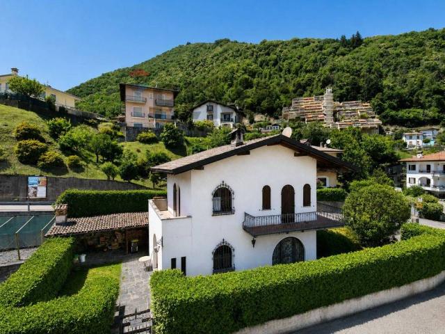 Villa Indipendente in vendita a Traffiume, Piemonte