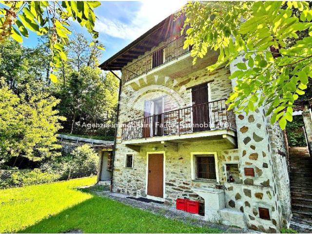 Villa Indipendente in vendita a Traffiume, Piemonte