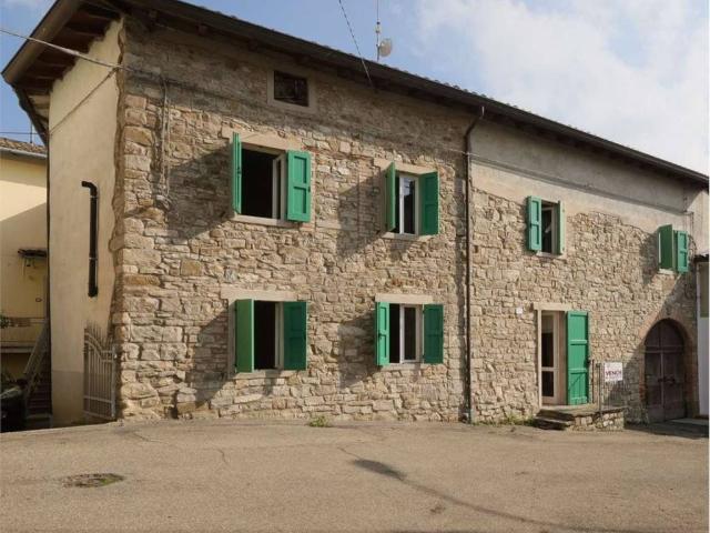 Villa Indipendente in vendita a Val d’Enza, Re