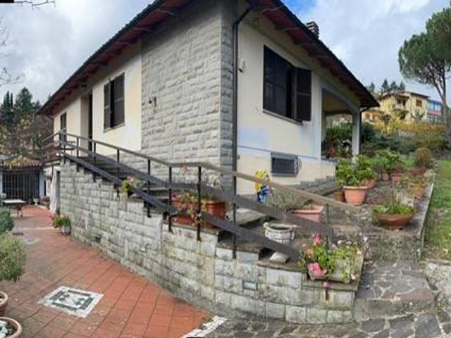Villa Indipendente in vendita a Cantagallo, Toscana