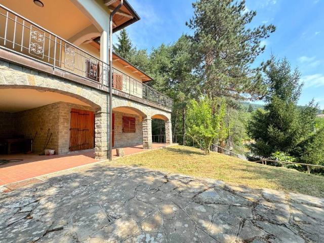 Villa Indipendente in vendita a Cantagallo, Toscana