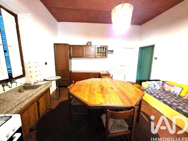 Villa Indipendente in vendita a Cantagallo, Toscana