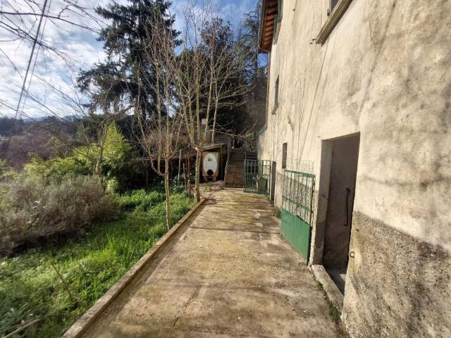 Villa Indipendente in vendita a Cantagallo, Toscana