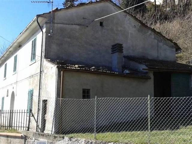 Villa Indipendente in vendita a Cantagallo, Toscana