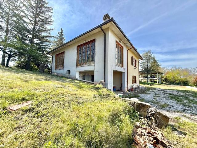 Villa Indipendente in vendita a Cantalice, Lazio