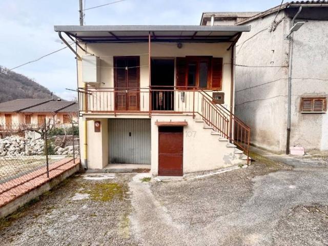 Villa Indipendente in vendita a Cantalice, Lazio