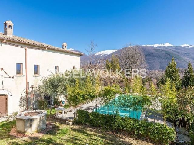 Villa Indipendente in vendita a Rieti, Lazio