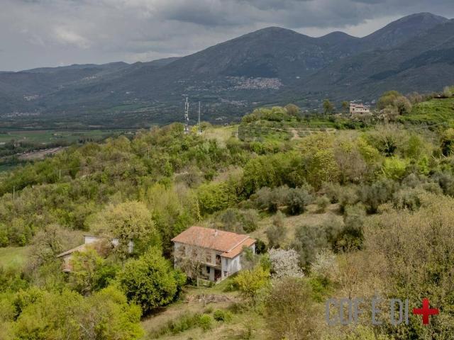 Villa Indipendente in vendita a Rieti, Lazio