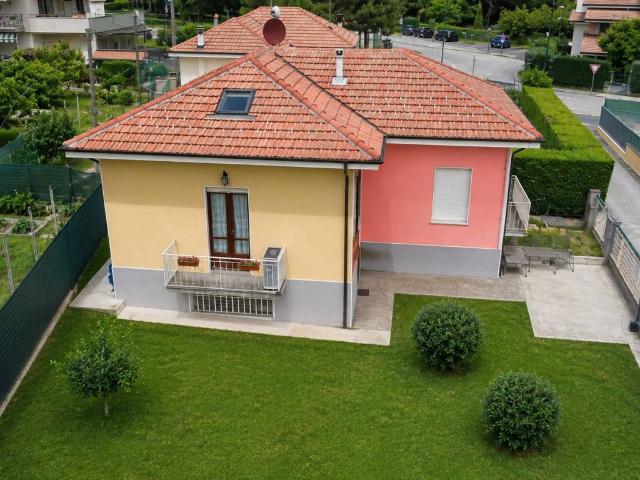 Villa Indipendente in vendita a Piemonte, Torino
